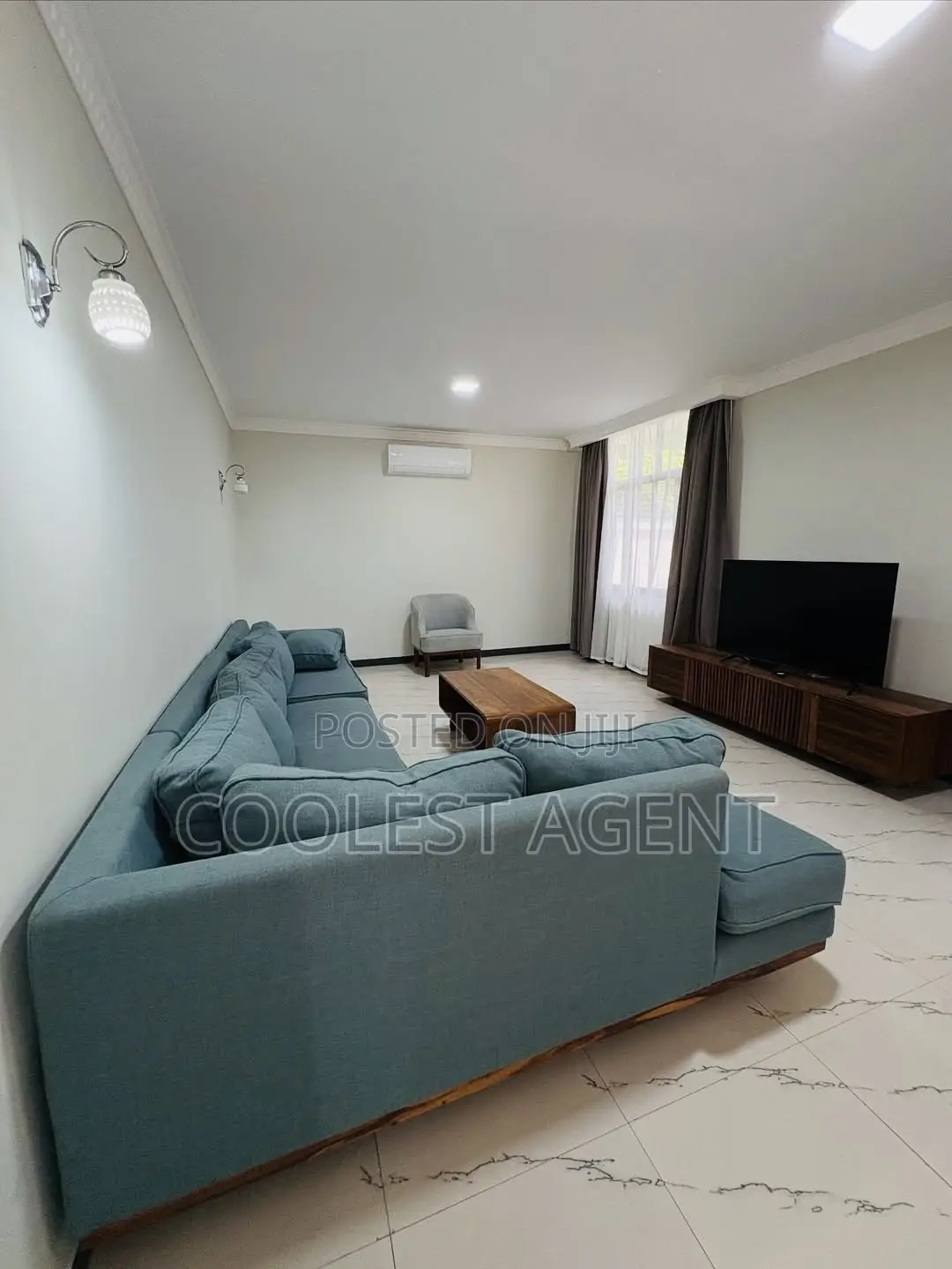 Furnished 4bdrm Villa in Coolest Estate for rent