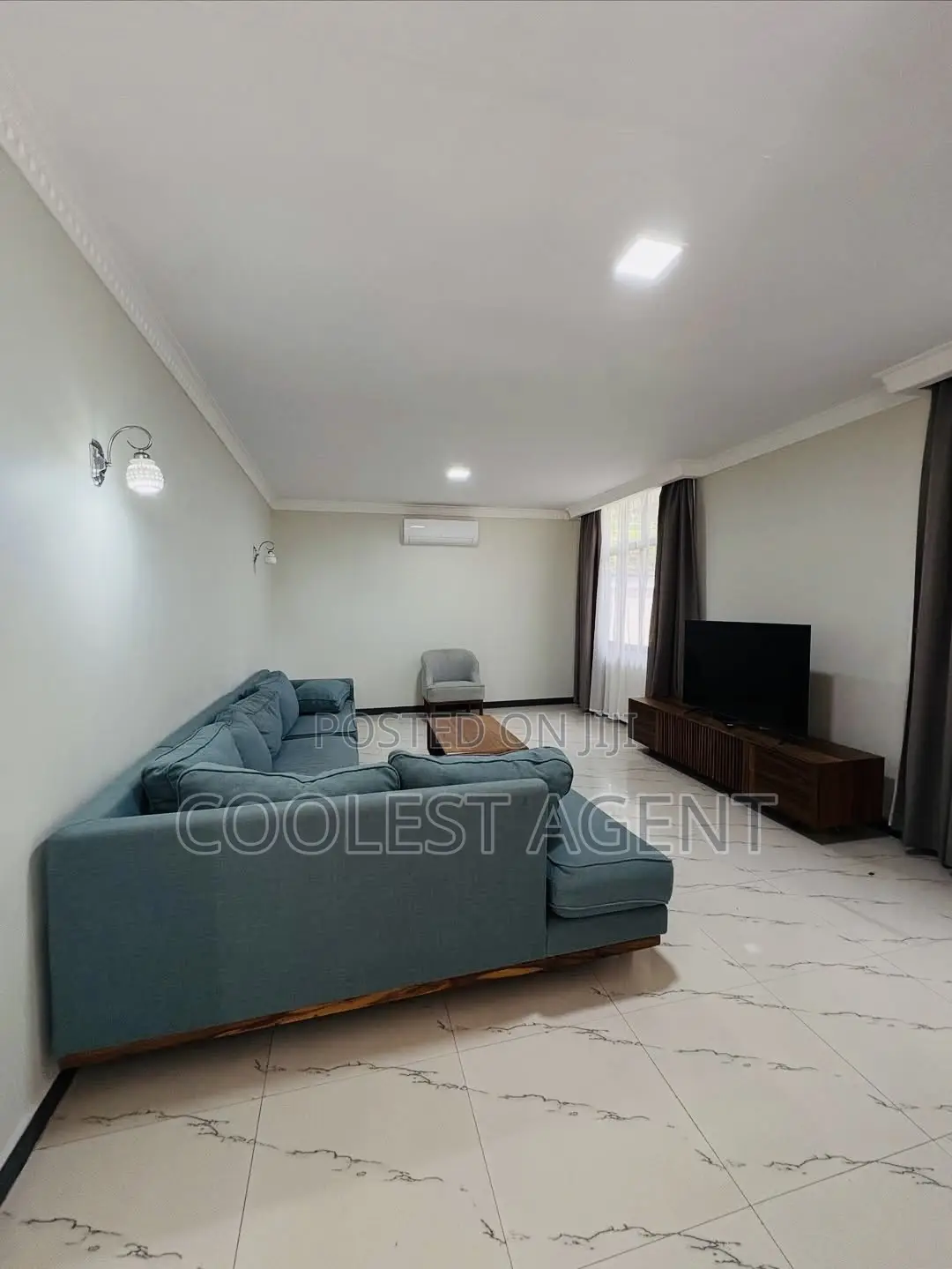 Furnished 4bdrm Villa in Coolest Estate for rent