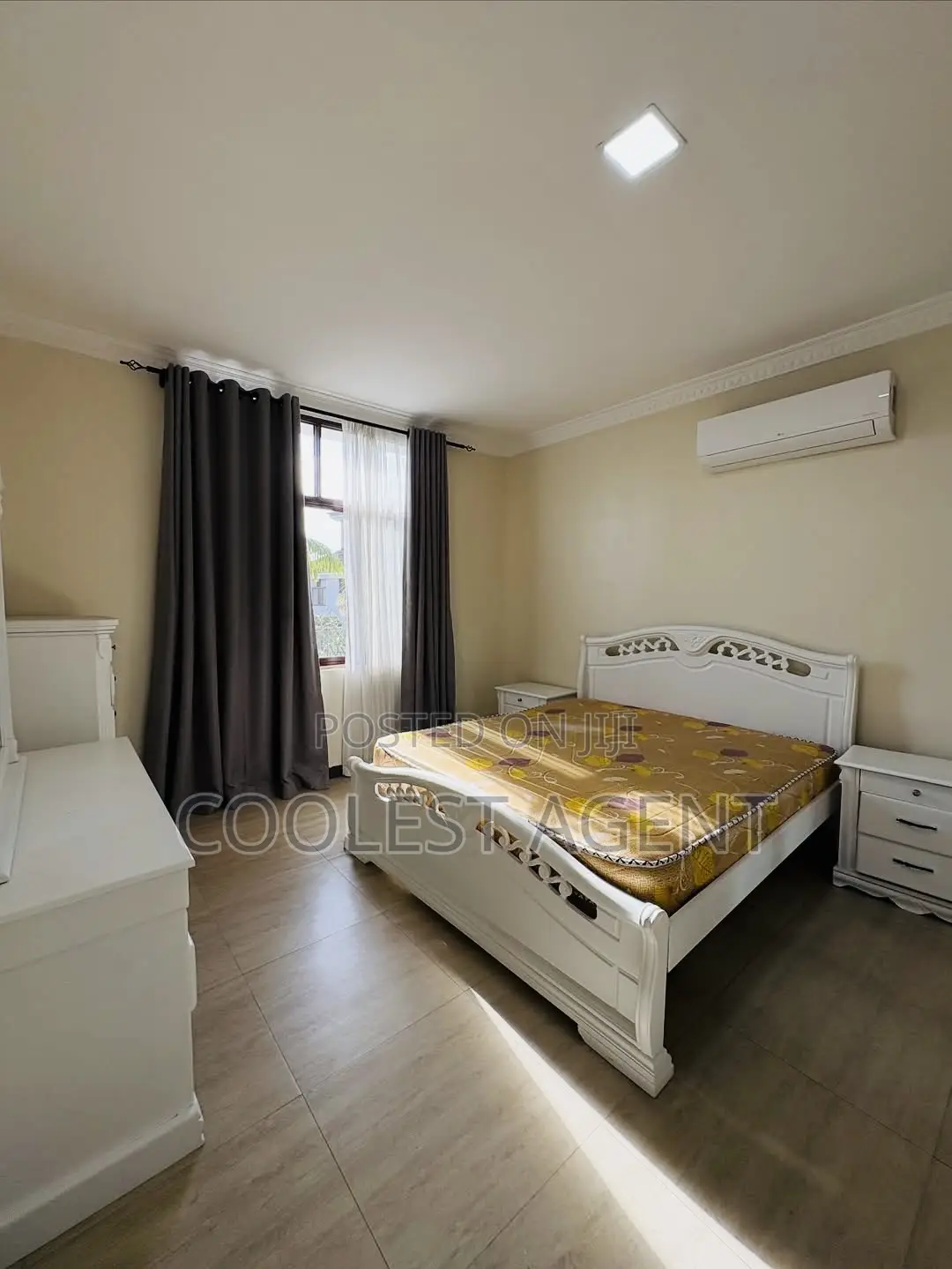 Furnished 4bdrm Villa in Coolest Estate for rent