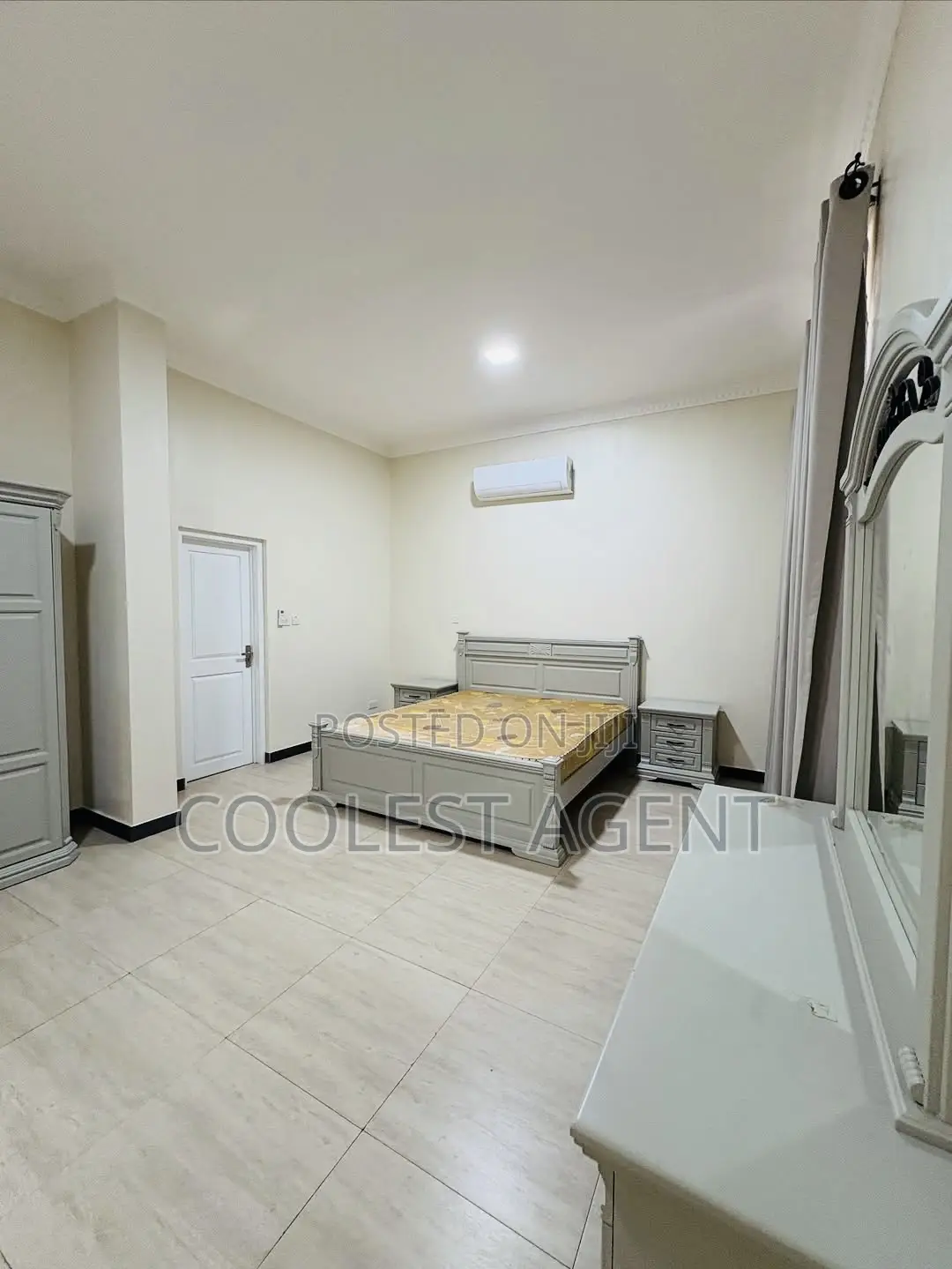 Furnished 4bdrm Villa in Coolest Estate for rent