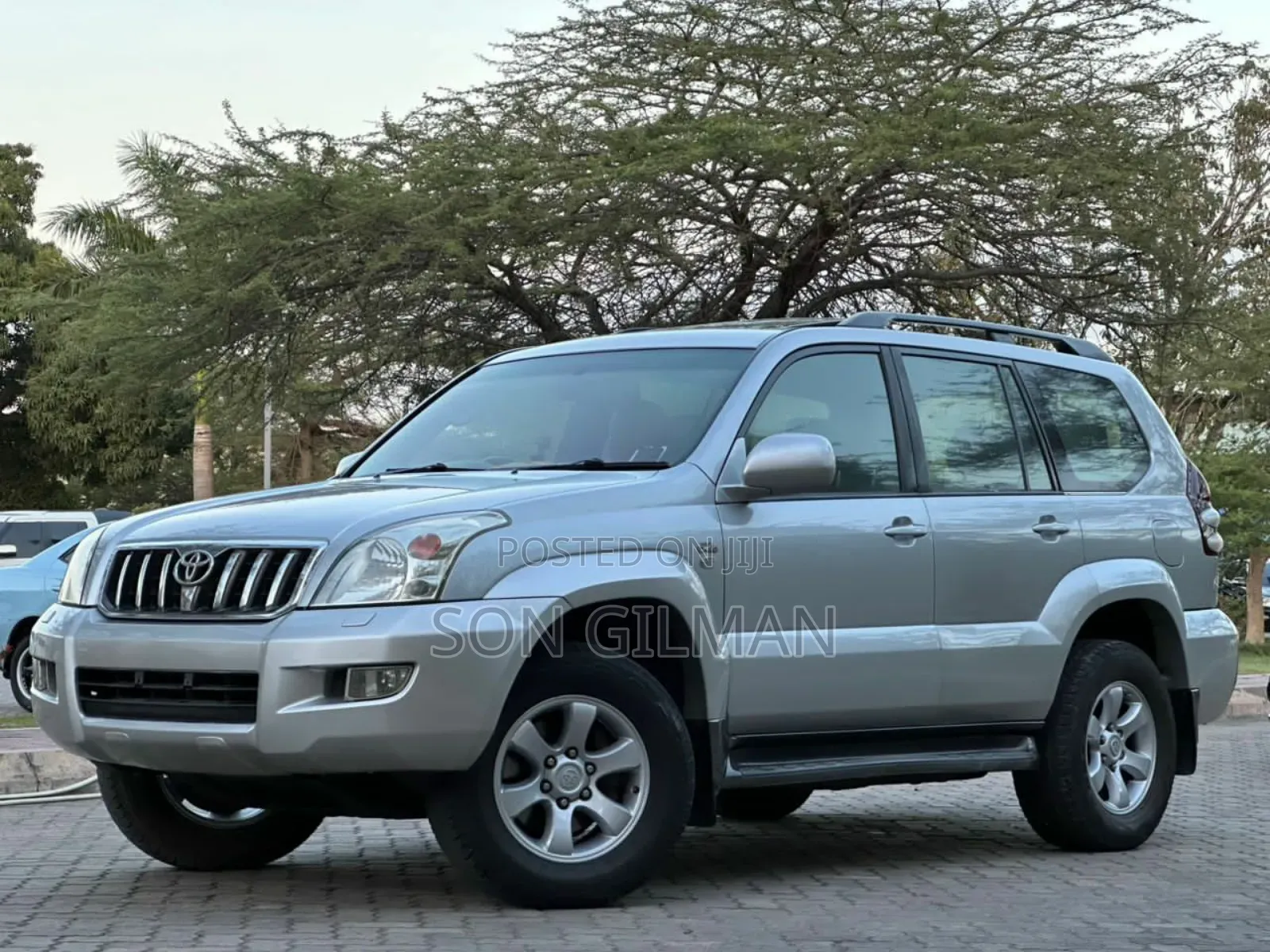 Toyota Land Cruiser Prado 2004 Silver