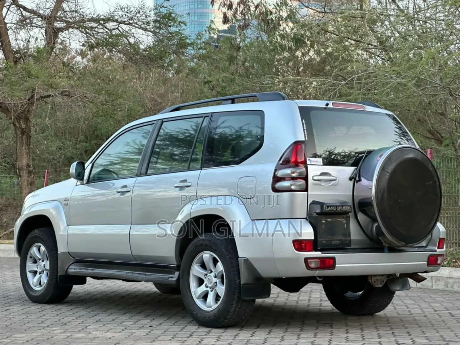 Toyota Land Cruiser Prado 2004 Silver
