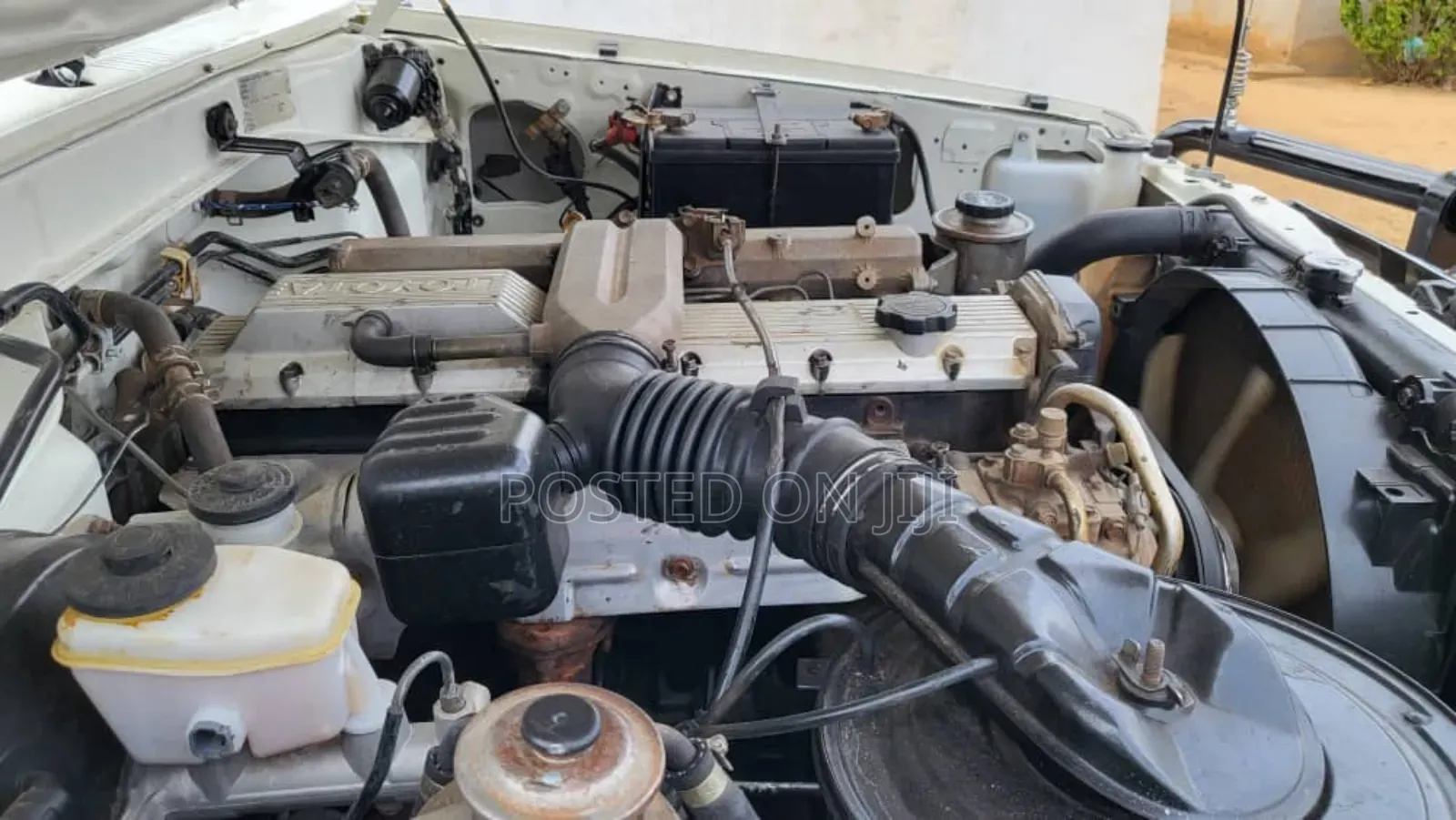 Toyota Land Cruiser 2004 White