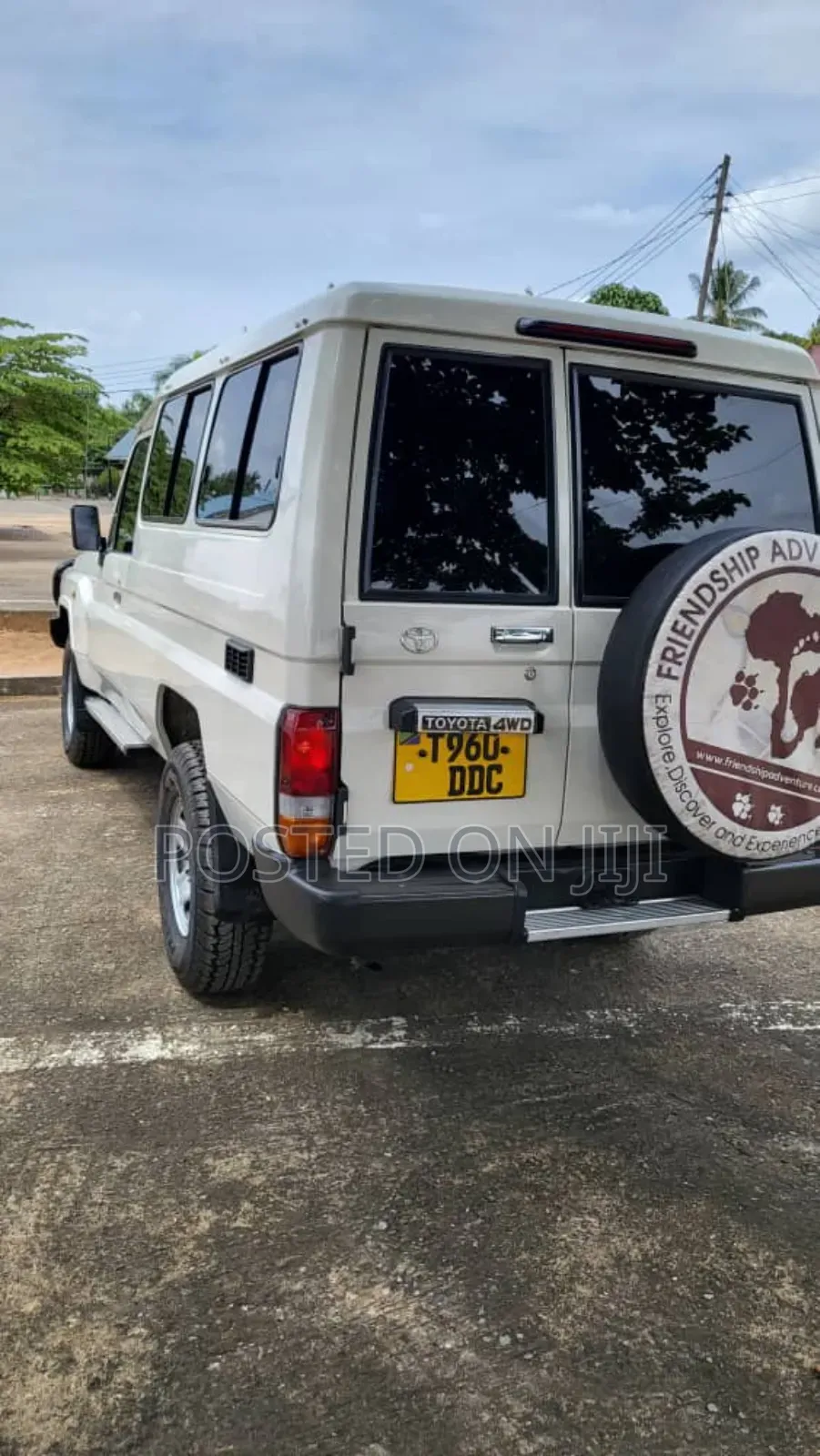 Toyota Land Cruiser 2004 White