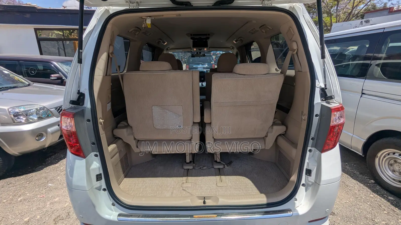 Toyota Alphard 2009 Pearl