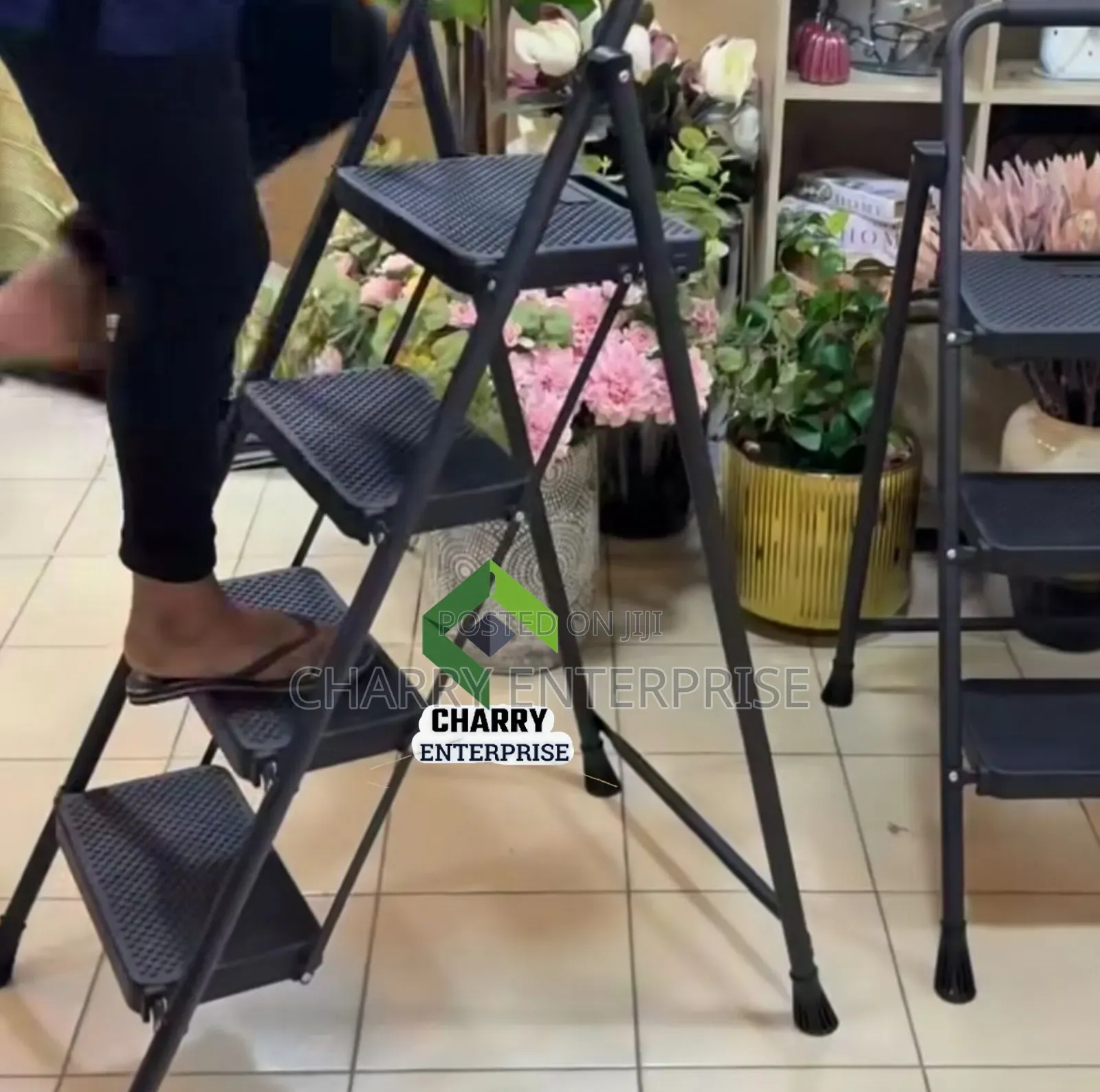 Securable Ladder Ngazi Black 4 Steps for Home, Shop and Office Use