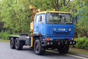 6x6 Crane Truck 4 Importation