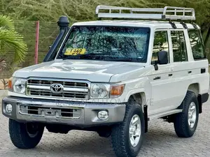 Toyota Land Cruiser 4.0 V6 GX 2010 White