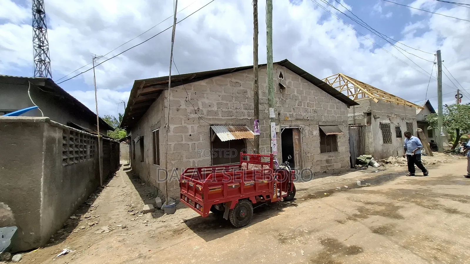 6bdrm Bungalow in Kinondoni Hananasif for sale