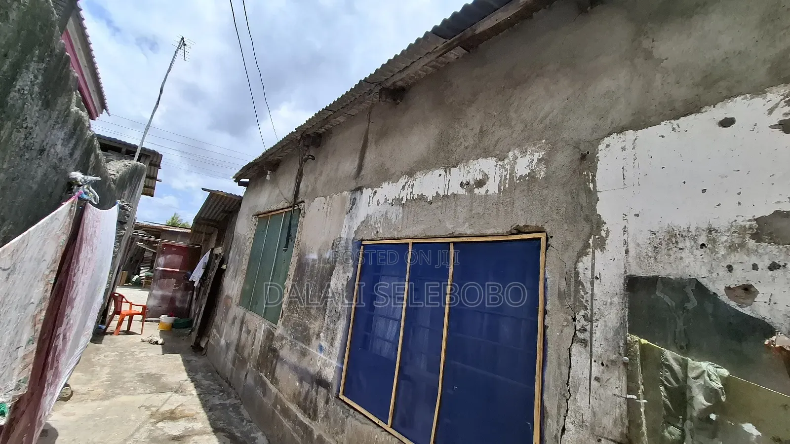 6bdrm Bungalow in Kinondoni Hananasif for sale