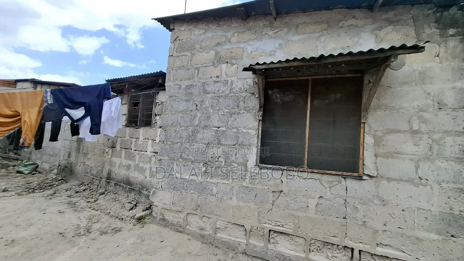 6bdrm Bungalow in Kinondoni Hananasif for sale