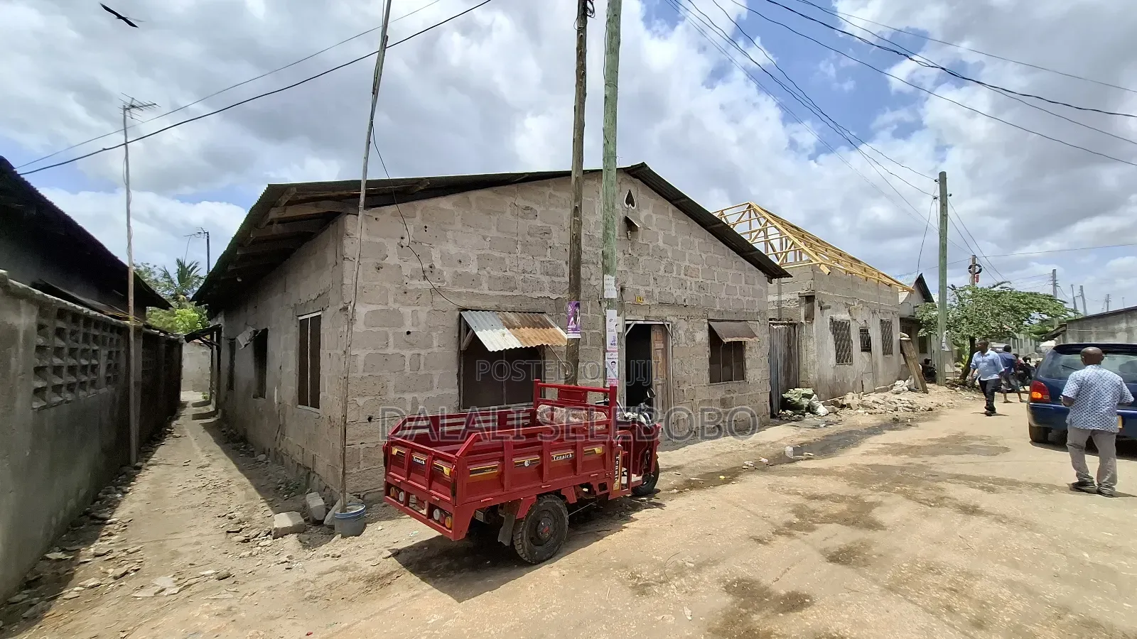 6bdrm Bungalow in Kinondoni Hananasif for sale