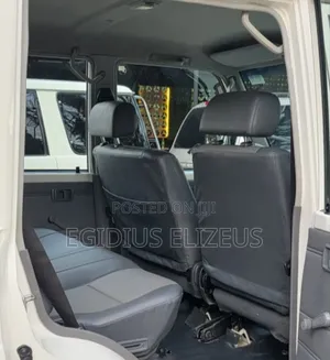 Toyota Land Cruiser 2013 White