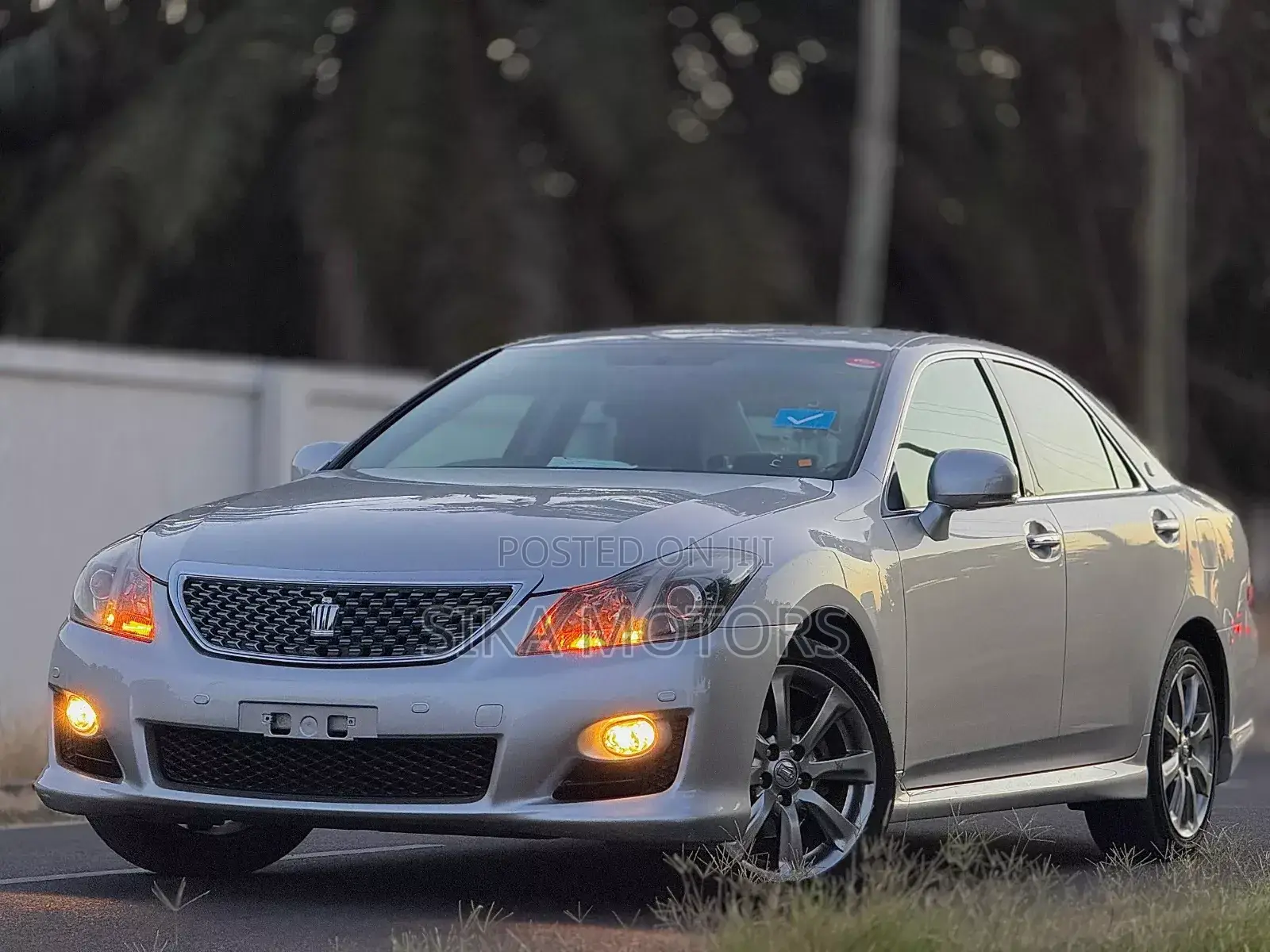 Toyota Crown 2009 Silver