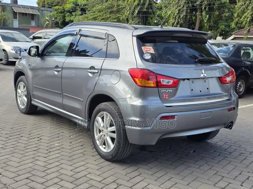 Mitsubishi RVR 2.0 2011 Gray
