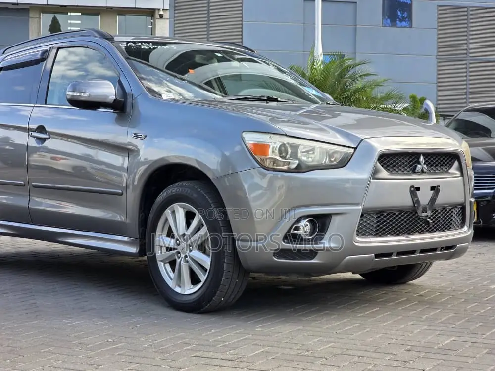 Mitsubishi RVR 2.0 2011 Gray