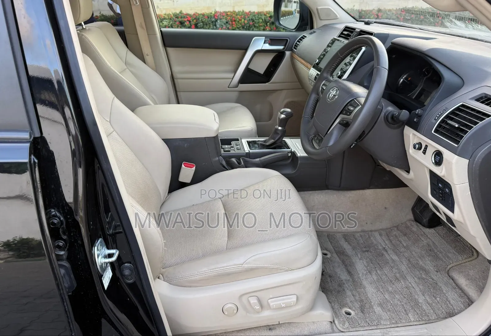 Toyota Land Cruiser Prado 2022 Black