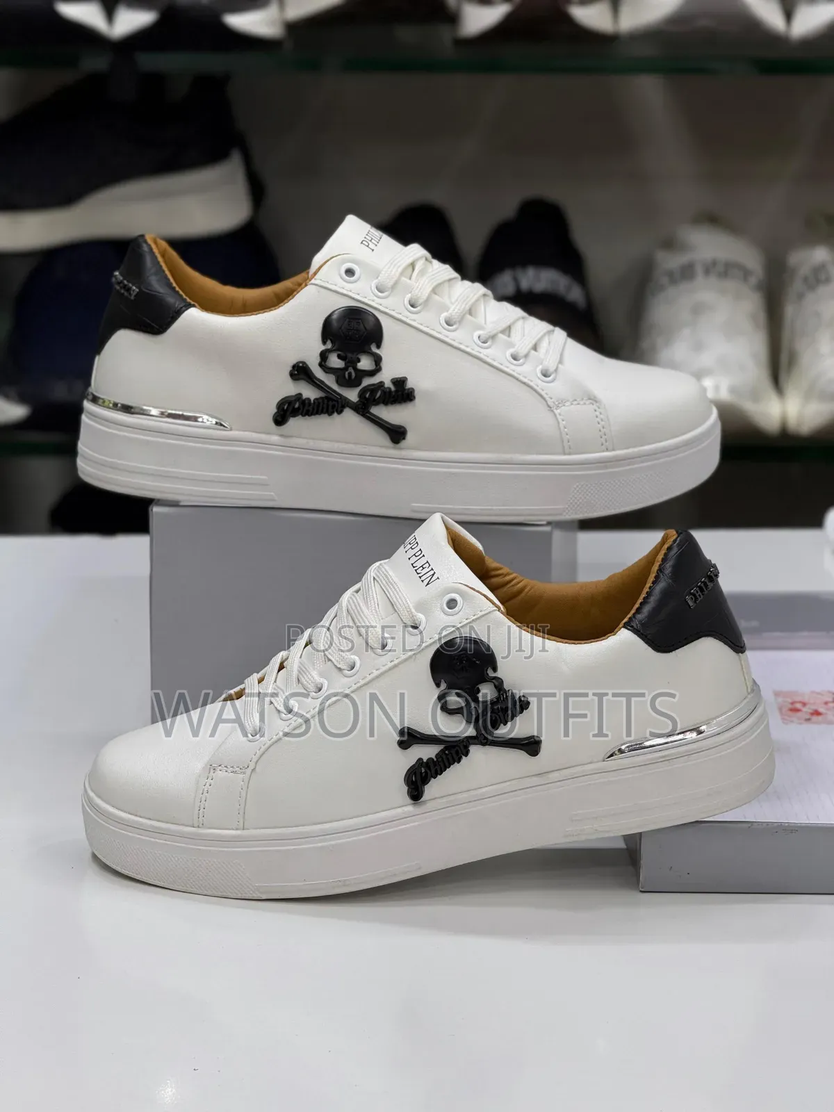 Men's Sneakers or Men's Shoes Very Very Classic and Smart