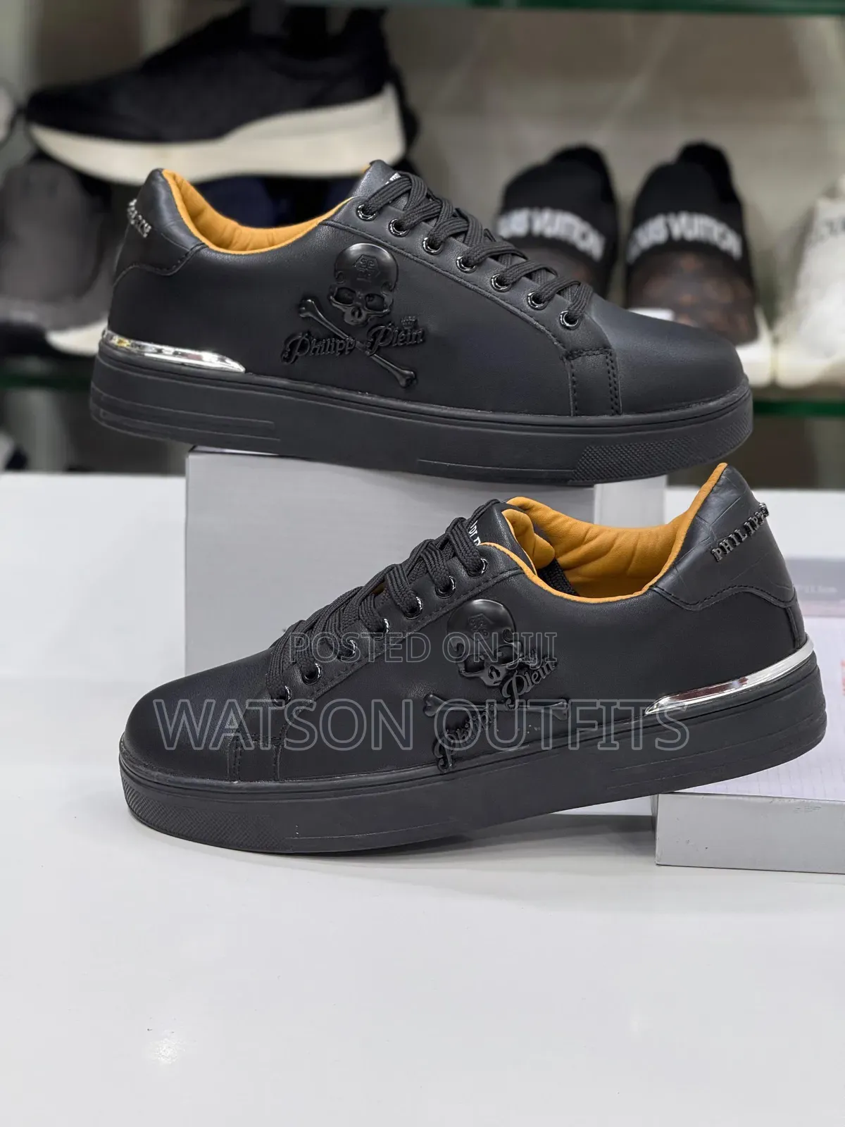 Men's Sneakers or Men's Shoes Very Very Classic and Smart