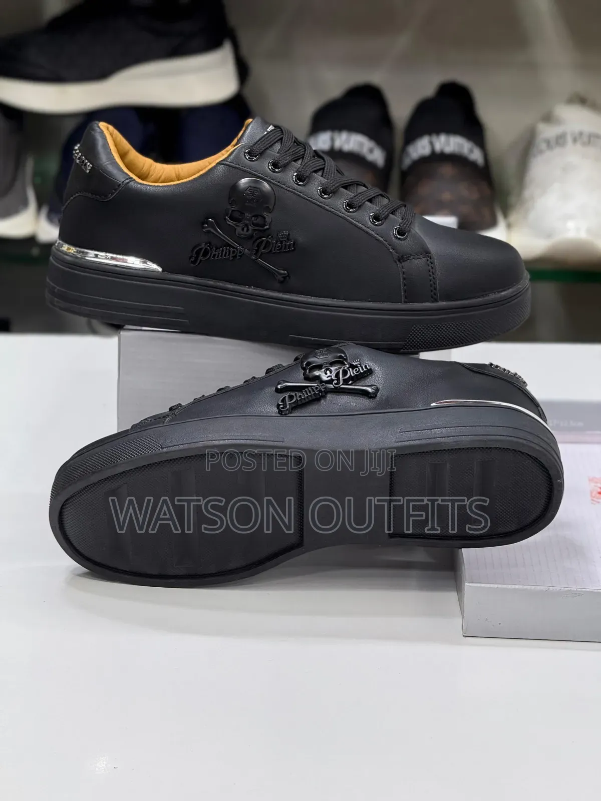 Men's Sneakers or Men's Shoes Very Very Classic and Smart