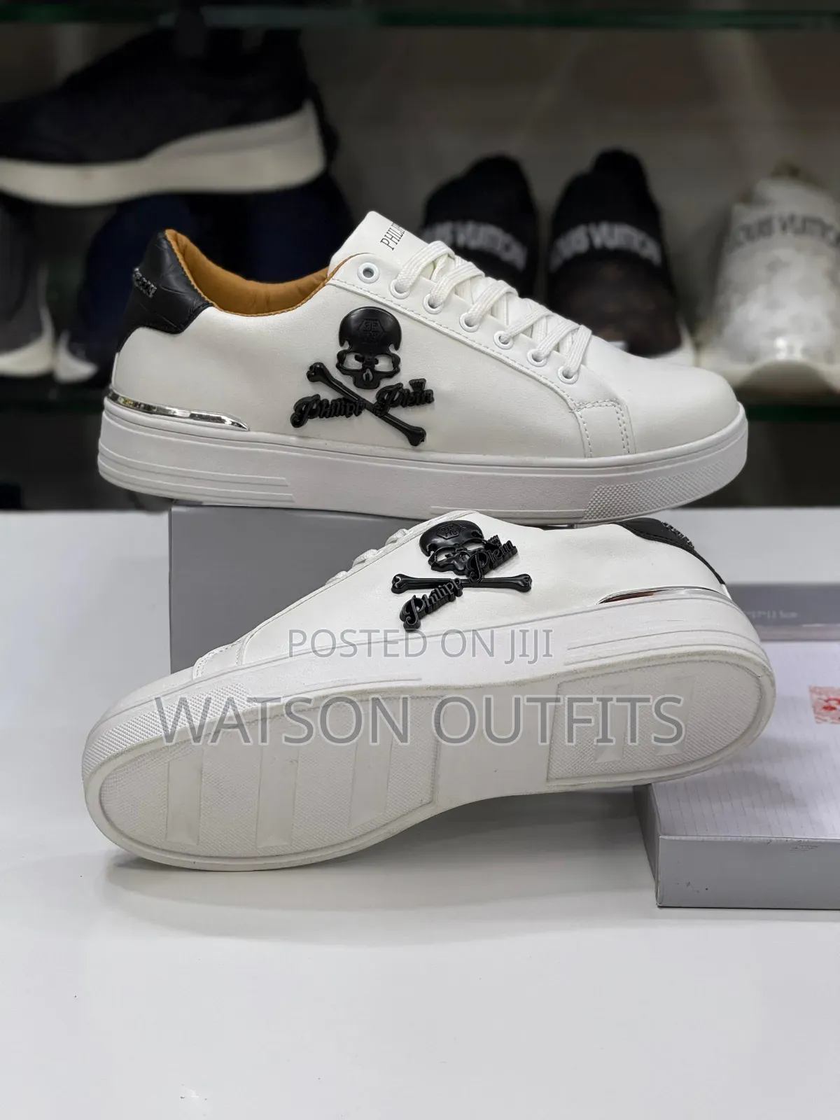 Men's Sneakers or Men's Shoes Very Very Classic and Smart