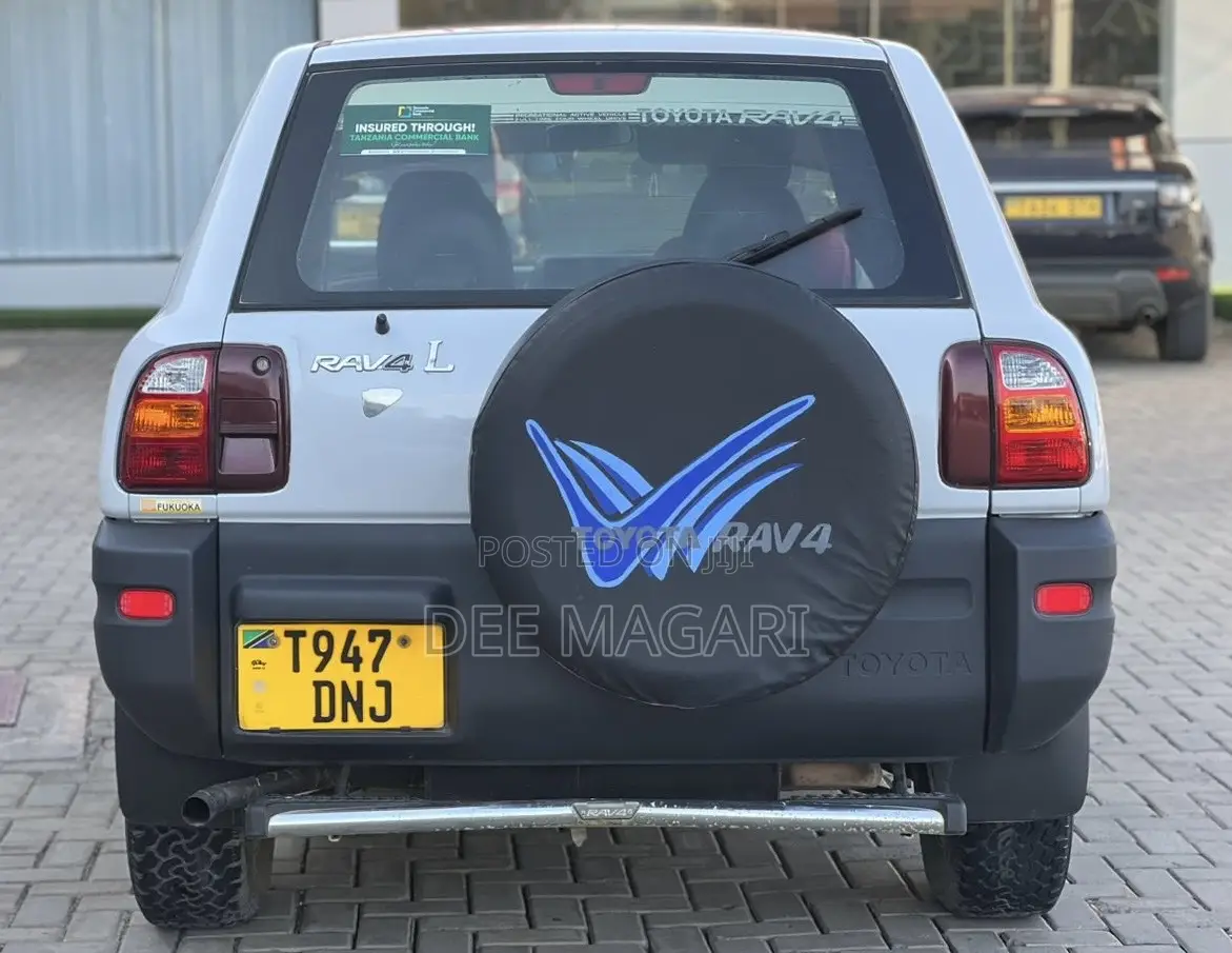 Toyota RAV4 1999 Silver