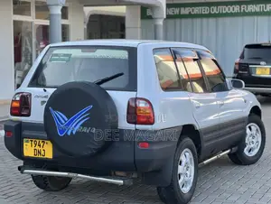Toyota RAV4 1999 Silver