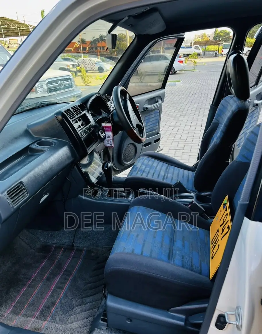 Toyota RAV4 1999 Silver
