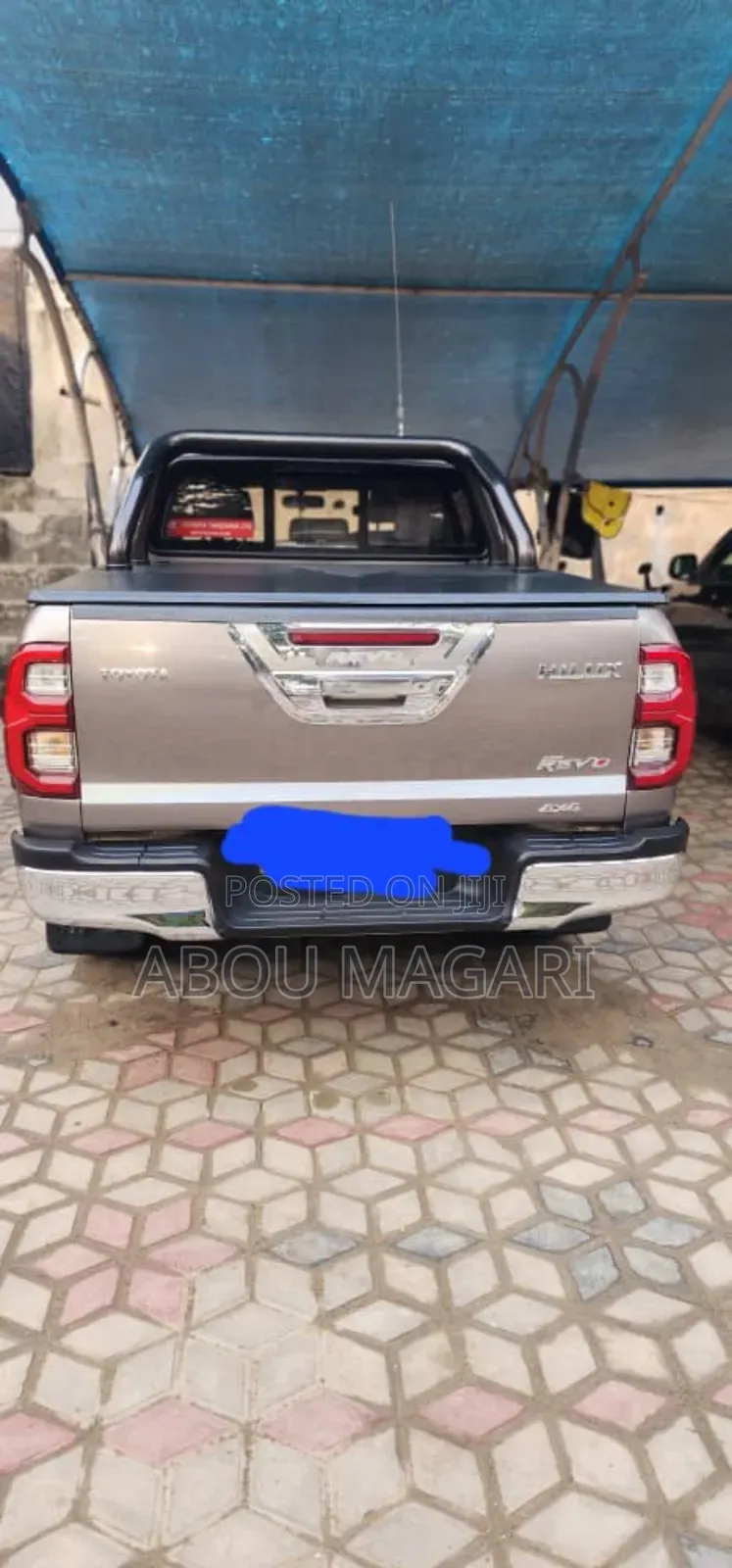 Toyota Hilux 2022 Gray