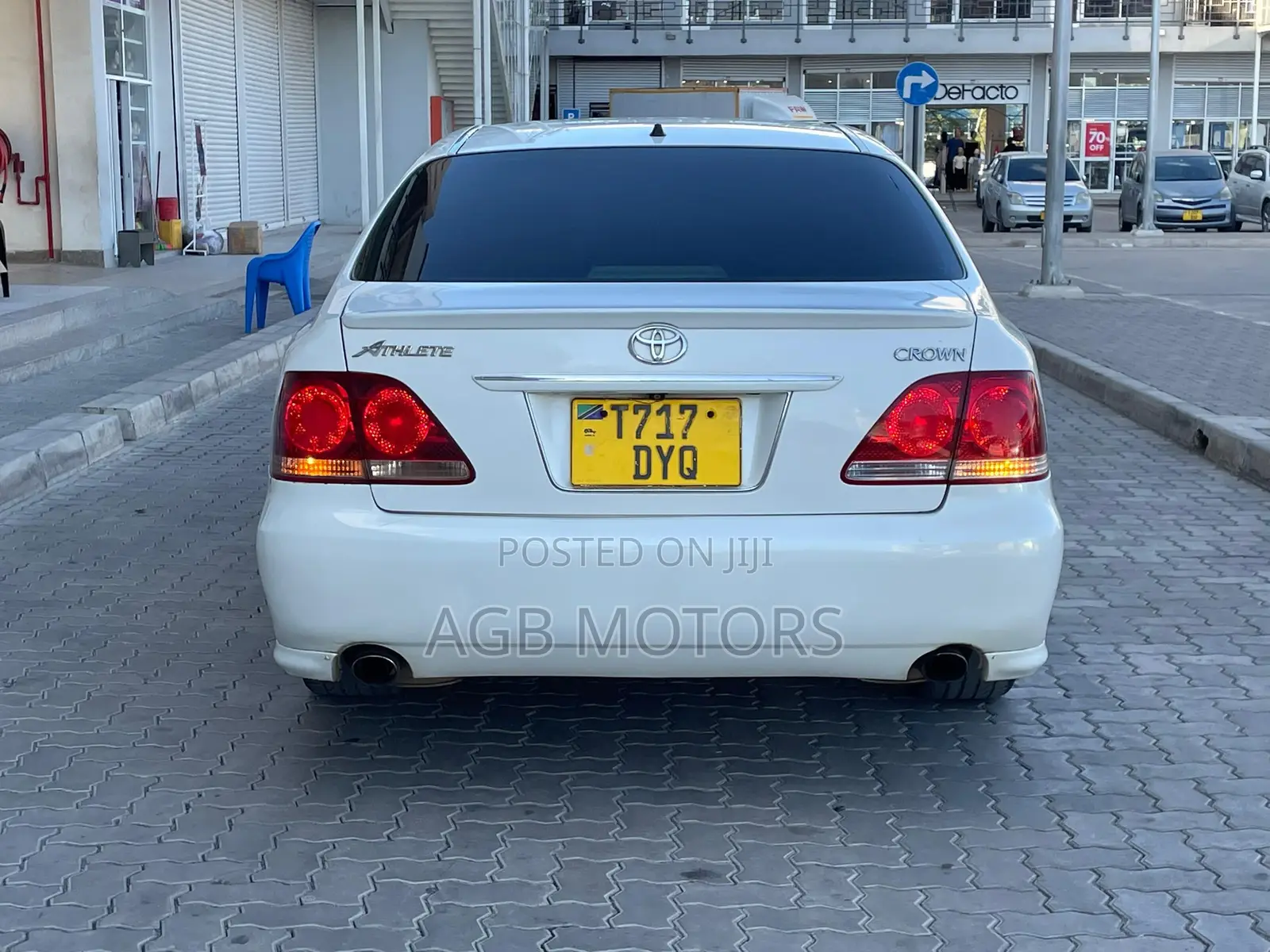 Toyota Crown 2005 White