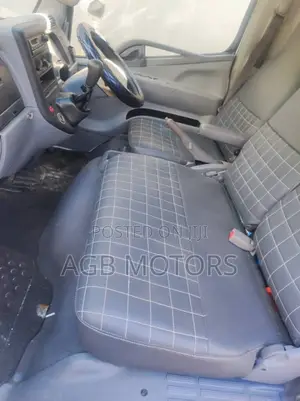 Mitsubishi Canter 2006 White