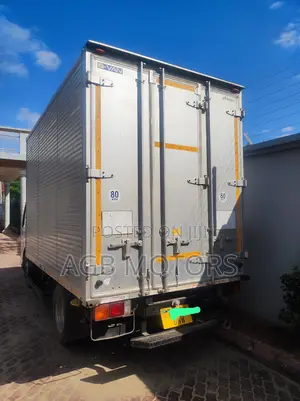 Mitsubishi Canter 2006 White