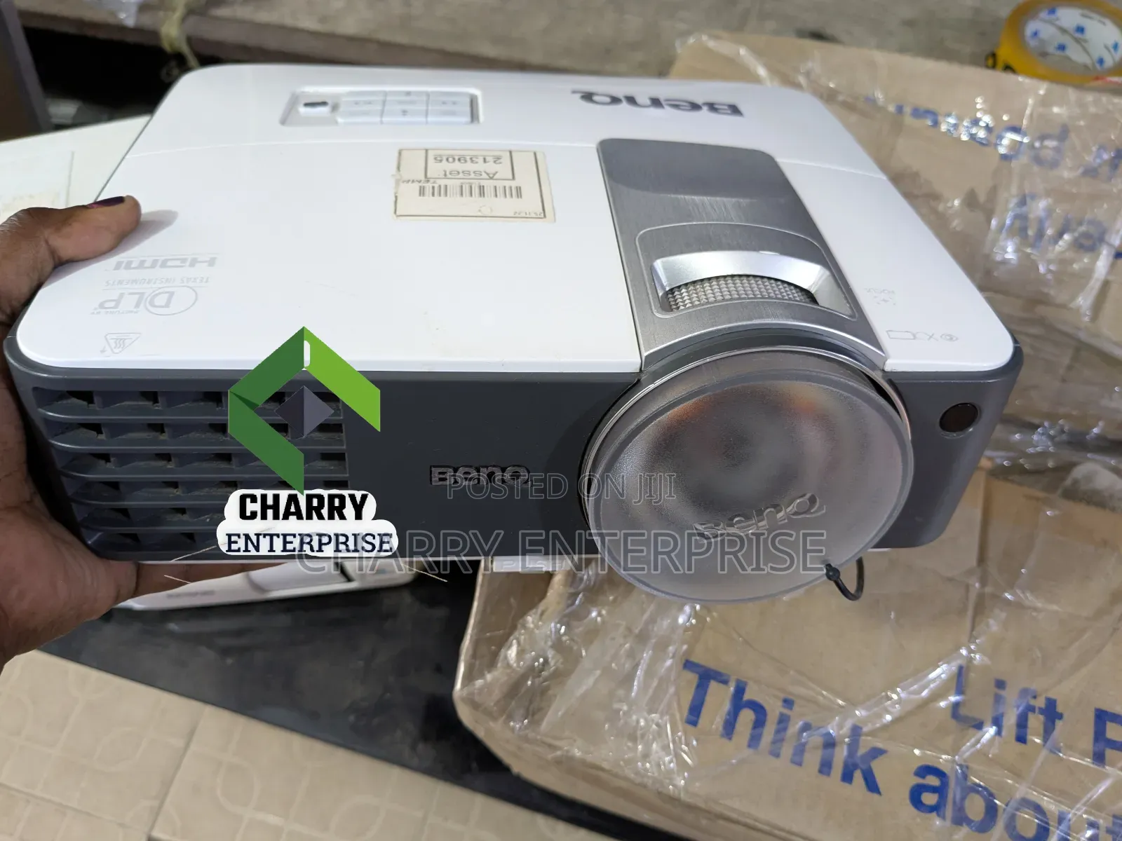 Benq Short-Throw DLP Projector Quality Display for Office and Home Use