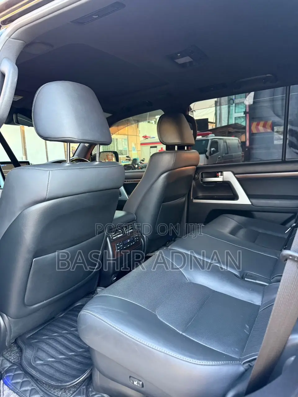 Toyota Land Cruiser 4.6 V8 ZX 2017 Black