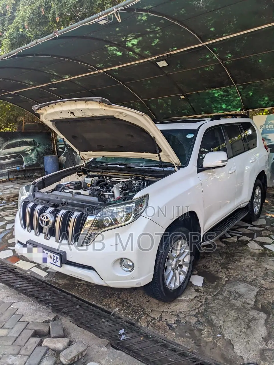 Toyota Land Cruiser Prado 2017 White