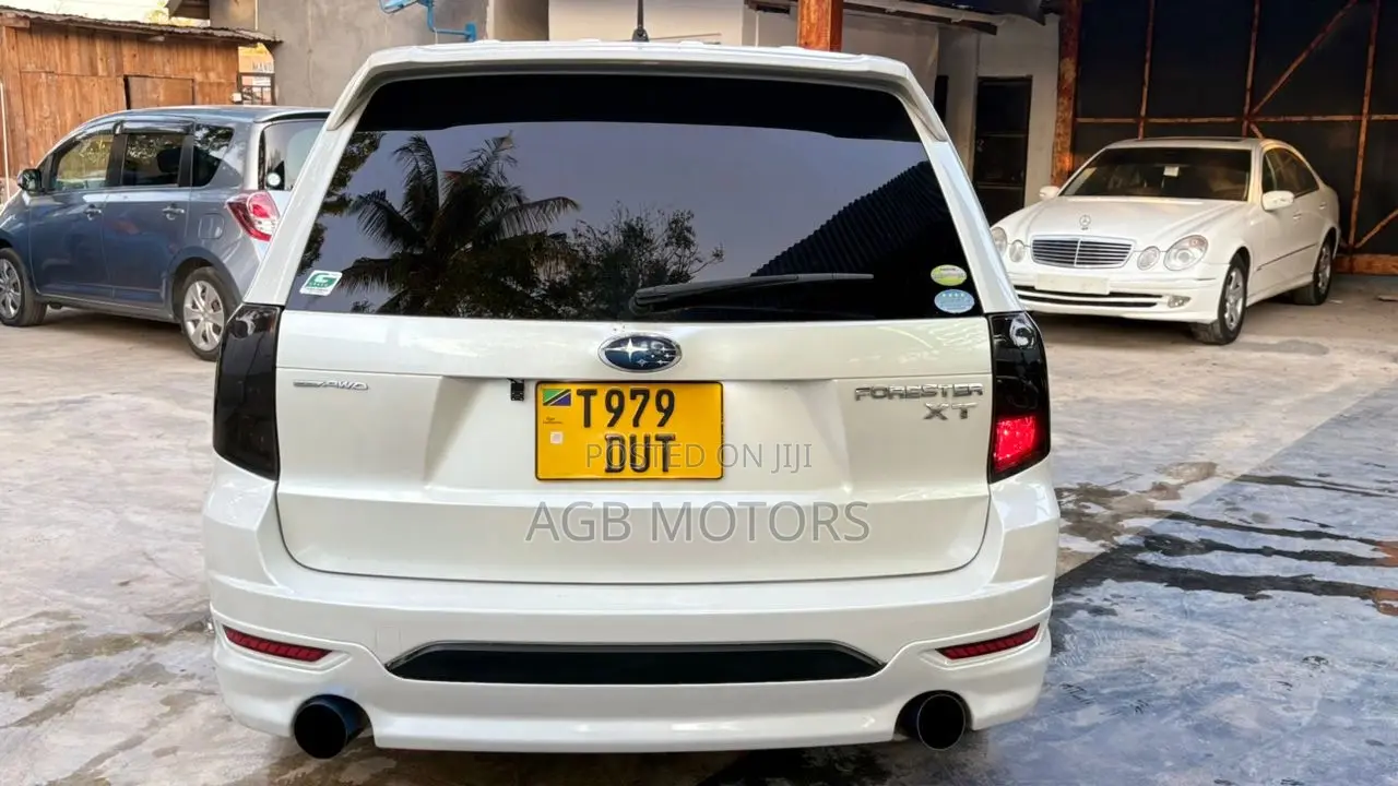 Subaru Forester 2009 White