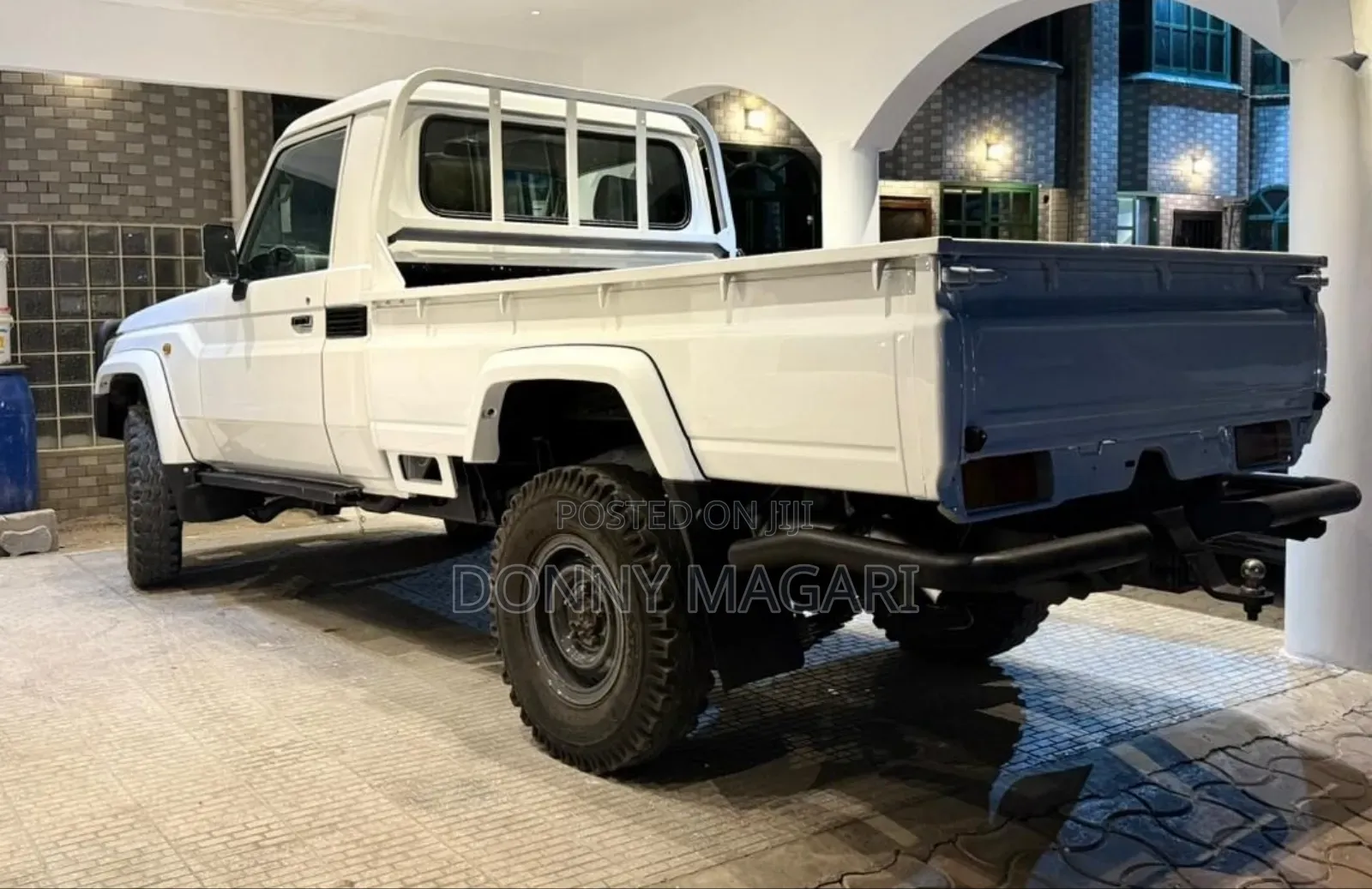 Toyota Land Cruiser 2015 White