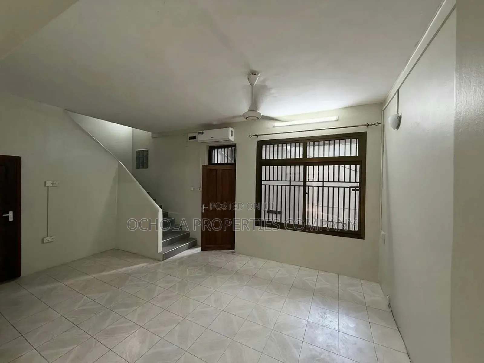 3bdrm Duplex in Upanga West for rent