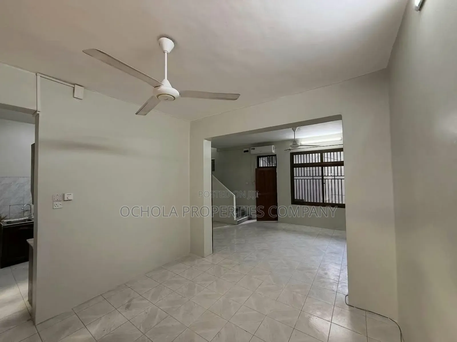 3bdrm Duplex in Upanga West for rent
