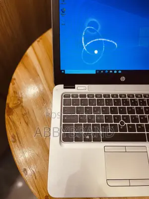 Laptop HP EliteBook 820 G3 8GB Intel Core I5 SSD 256GB