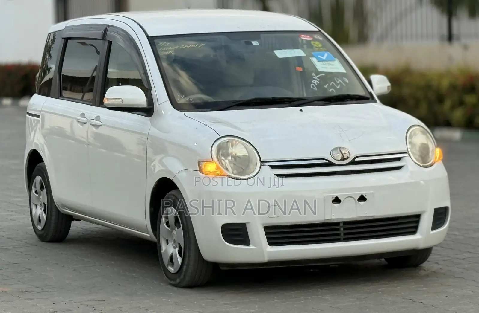 Toyota Sienta 1.5 FWD 2008 White