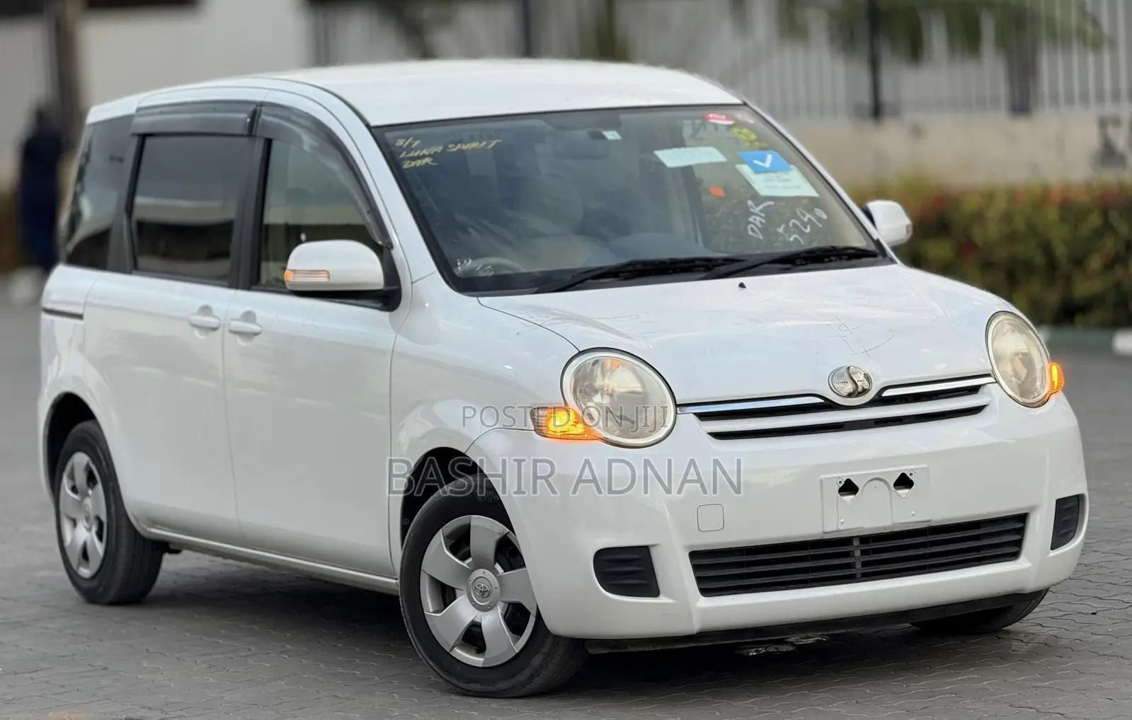 Toyota Sienta 1.5 FWD 2008 White