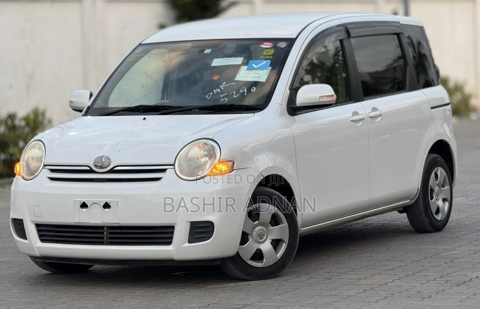 Toyota Sienta 1.5 FWD 2008 White