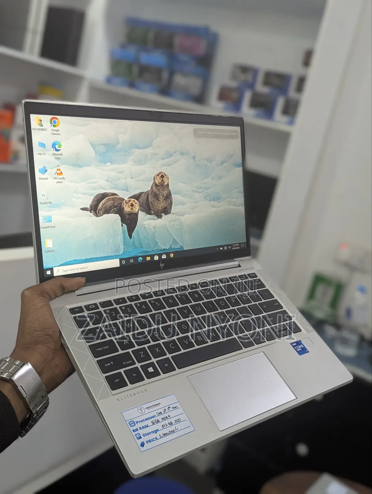 New Laptop HP EliteBook 830 G8 16GB Intel Core I7 SSD 512GB