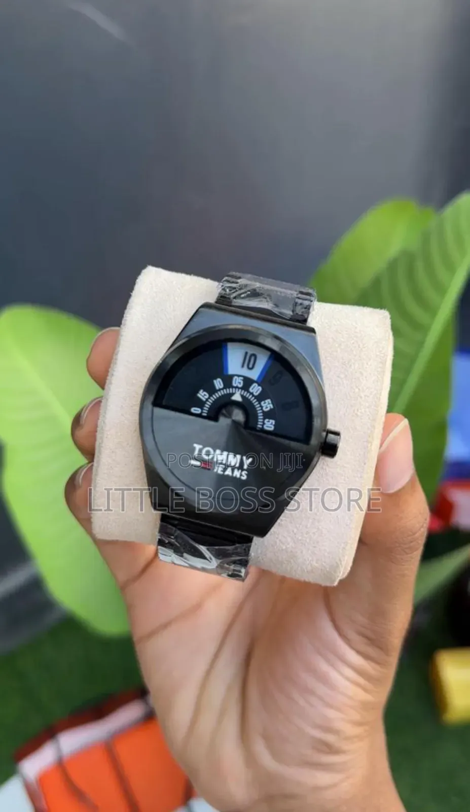 New Tomy Watch in Fullbox