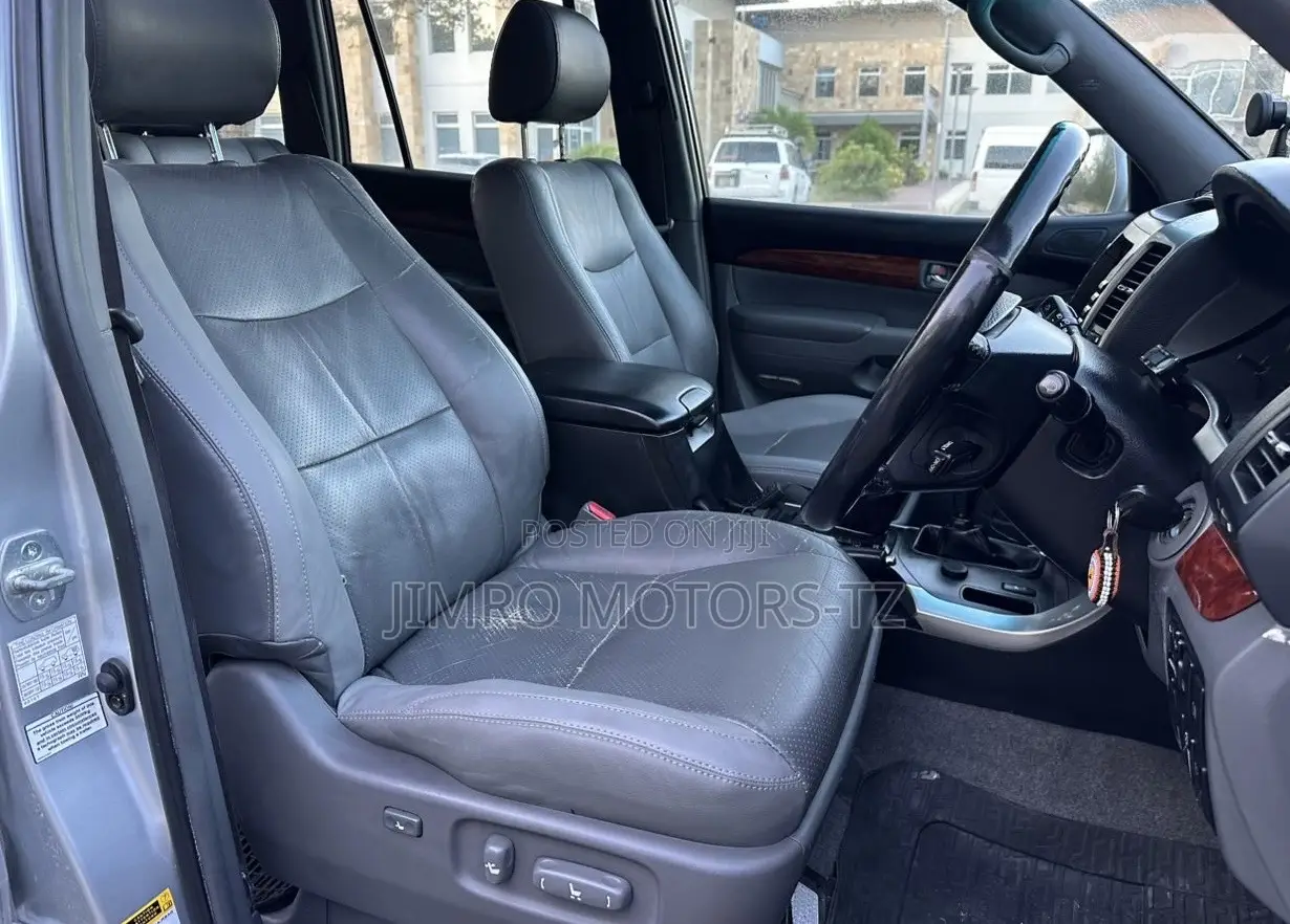 Toyota Land Cruiser Prado 2006 Silver