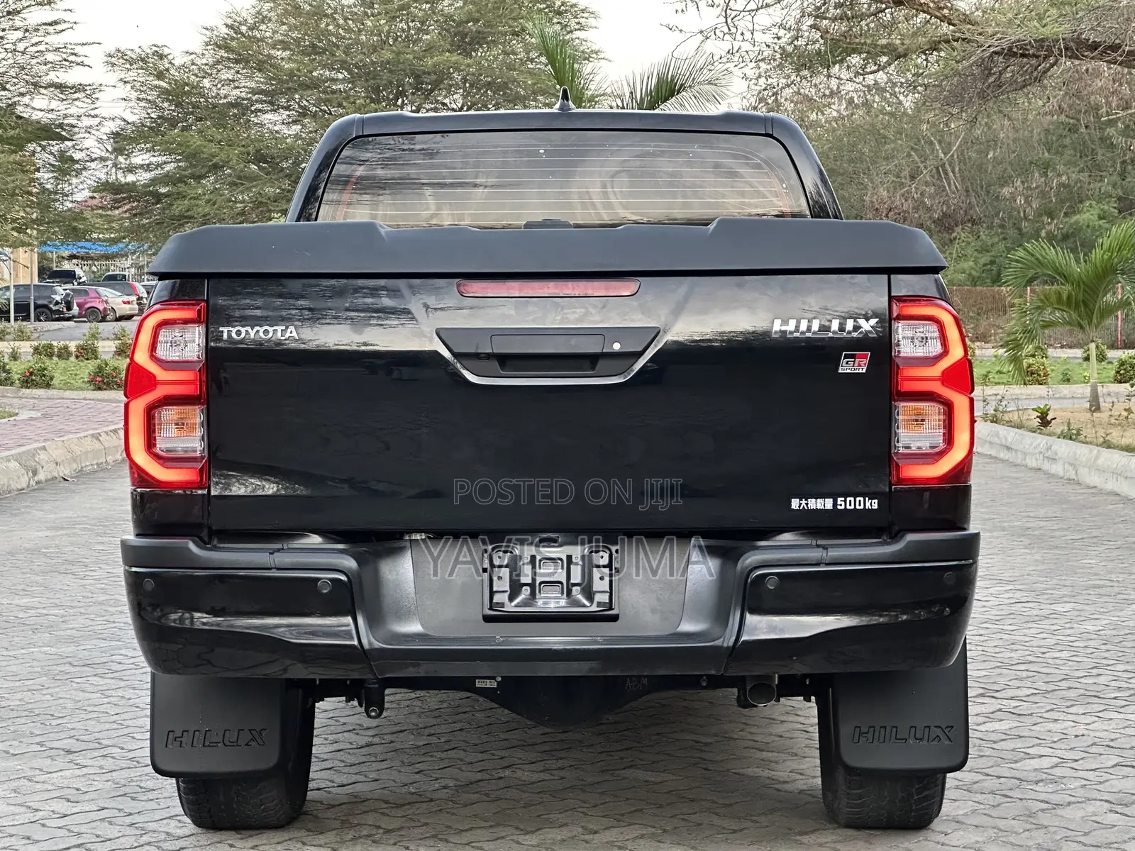 Toyota Hilux 2021 Black