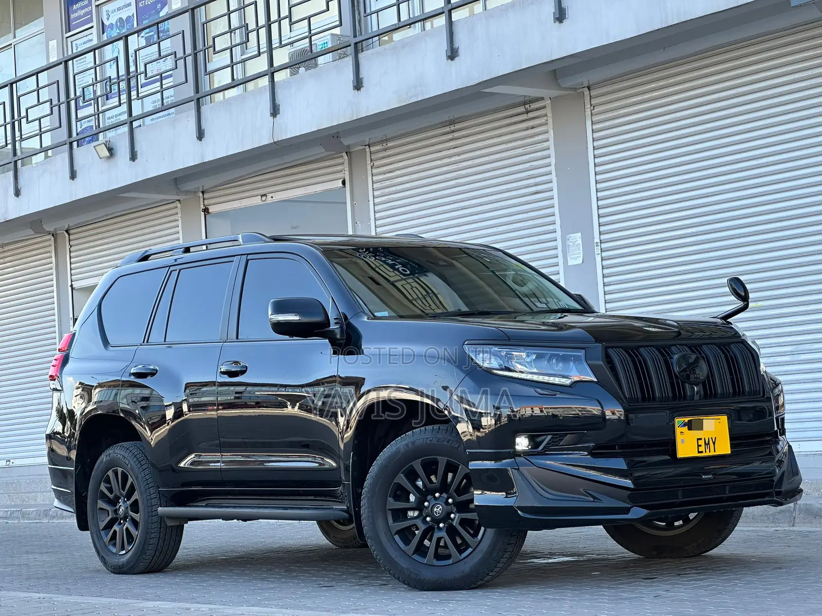 Toyota Land Cruiser Prado 2023 Black