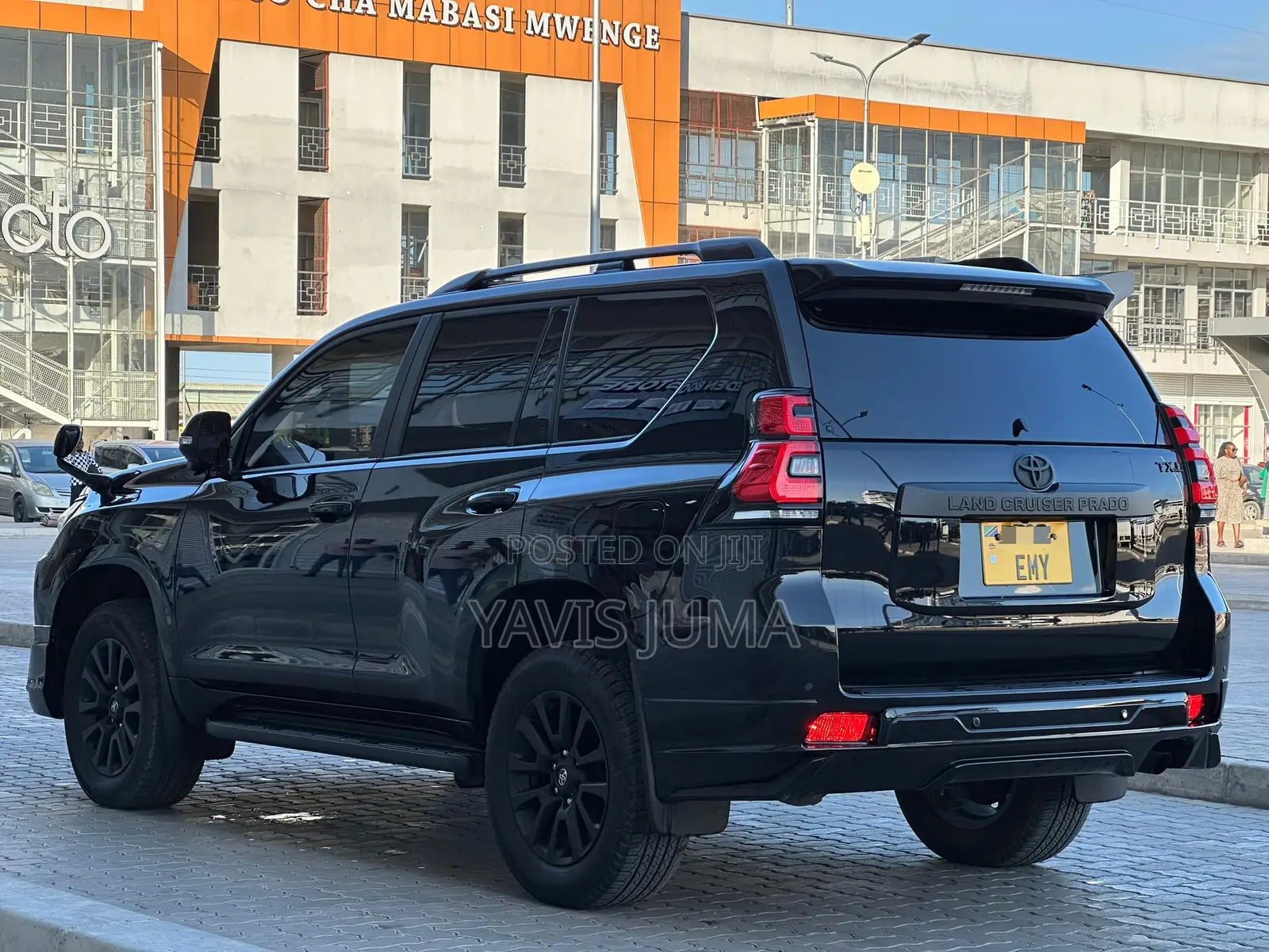 Toyota Land Cruiser Prado 2023 Black