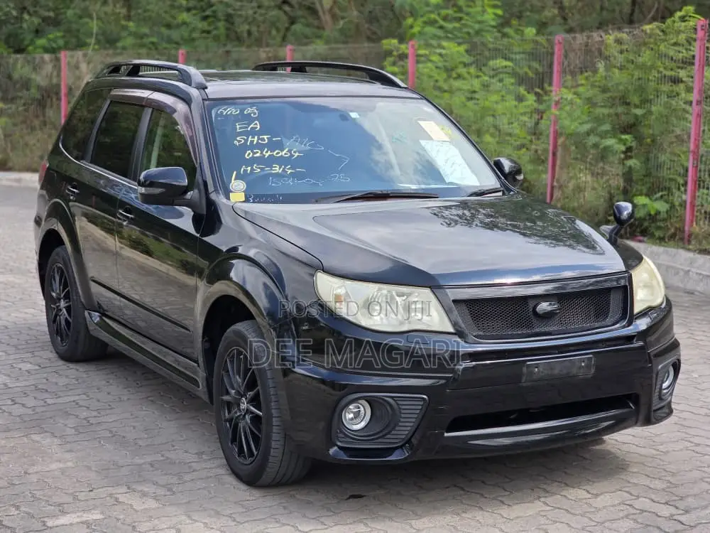 Subaru Forester 2012 Black